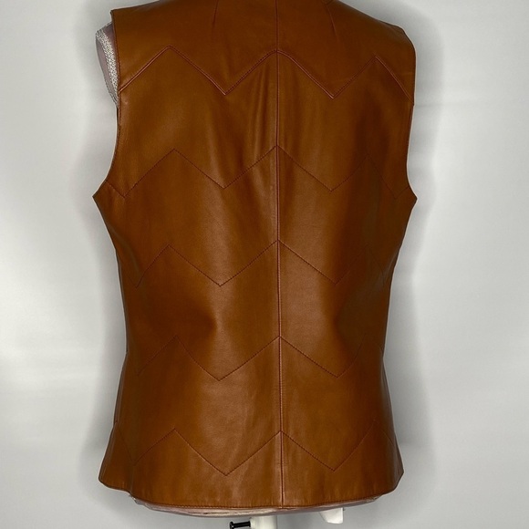 Women's Tan Leather Vest - Picture 9 of 16